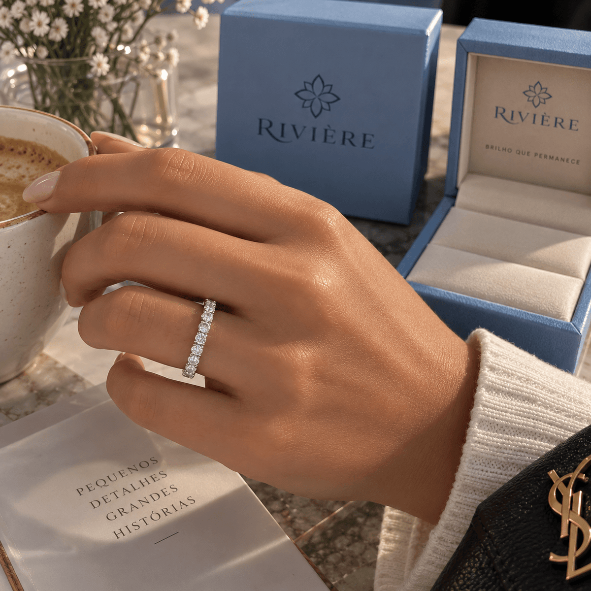 Meia Aliança Classic Moissanite Brilhante em Prata 925 Banhada a Ouro Branco VVS1 Certificada