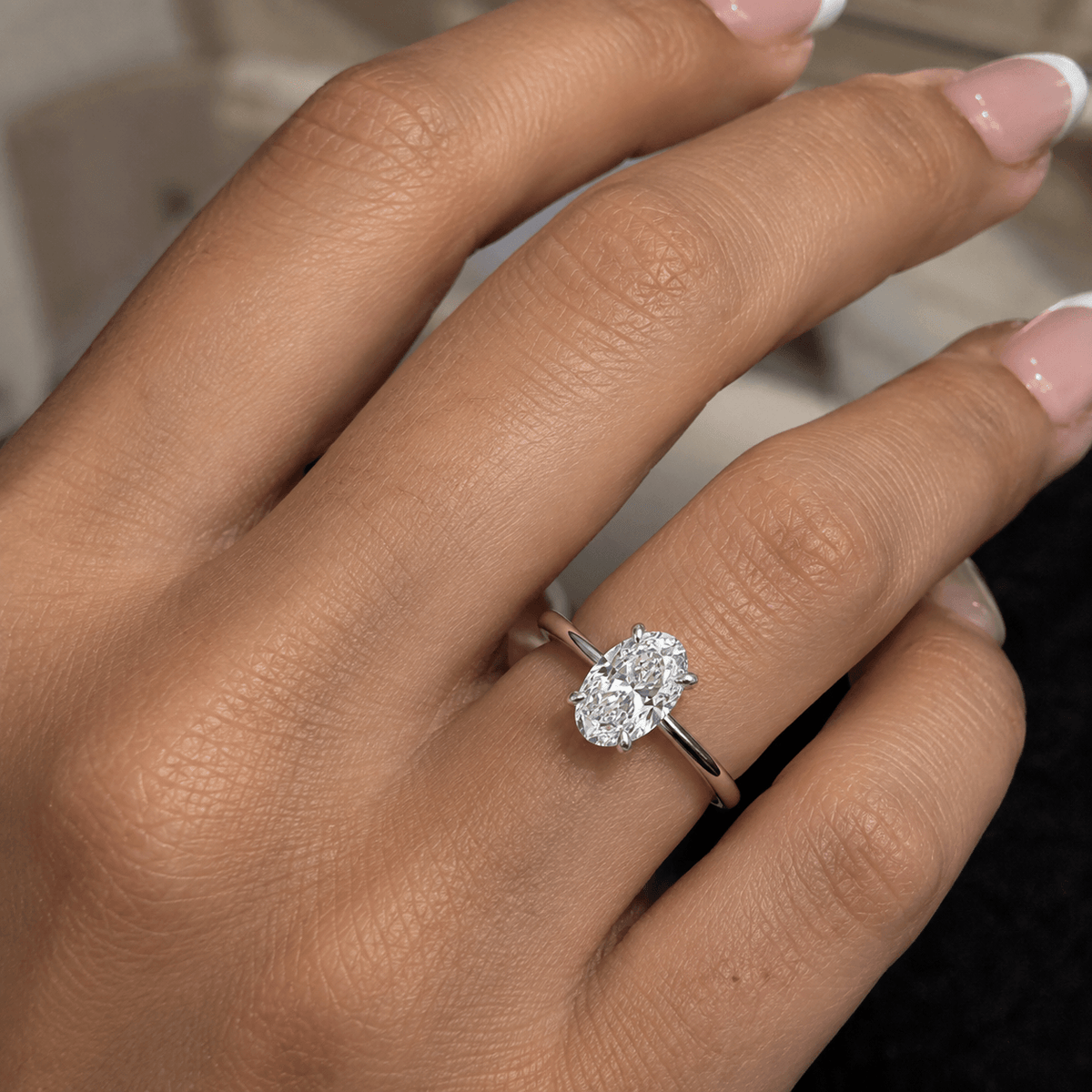 Anel Solitário Elegancy Moissanite Oval em Prata 925 com Banho de Ouro Branco 18k, VVS1 Certificada